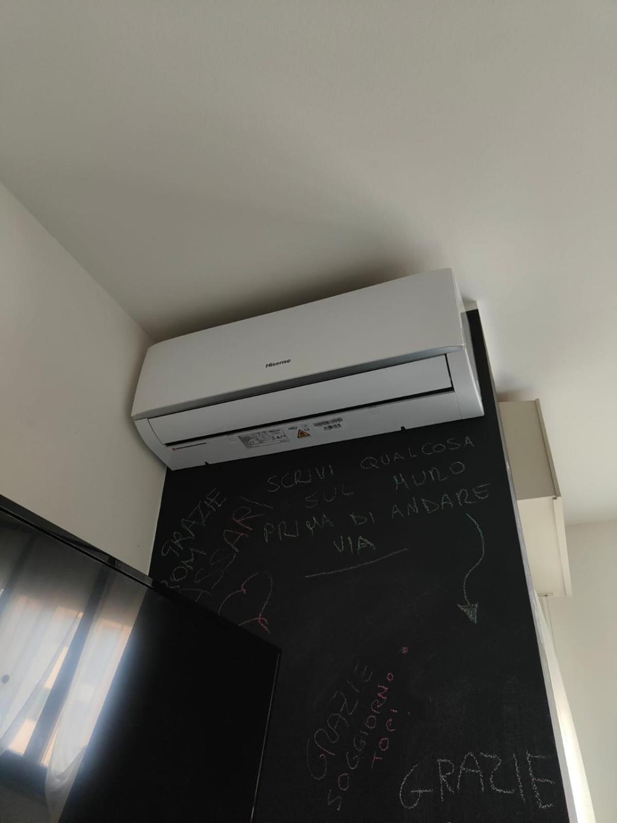 "Come A Casa" - Appartamento Gigi - Self Check In - Ospedale Humanitas - Forum Assago - Tram15 Роцано Екстериор снимка